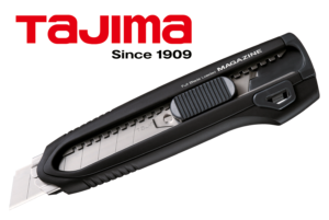 TAJIMA LCM500B 18mm-es Professzionális Vágókés, Összesen 6 Darab Penge Tárolása a Markolatban – Gyors Pengecsere – Automata Zár